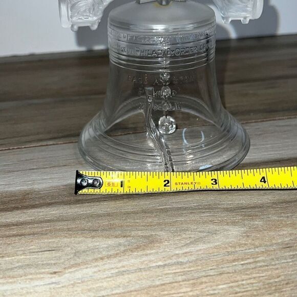 Glass Philadelphia Cracked Liberty Bell With Frosted Top And Glass Chime - Picture 9 of 9